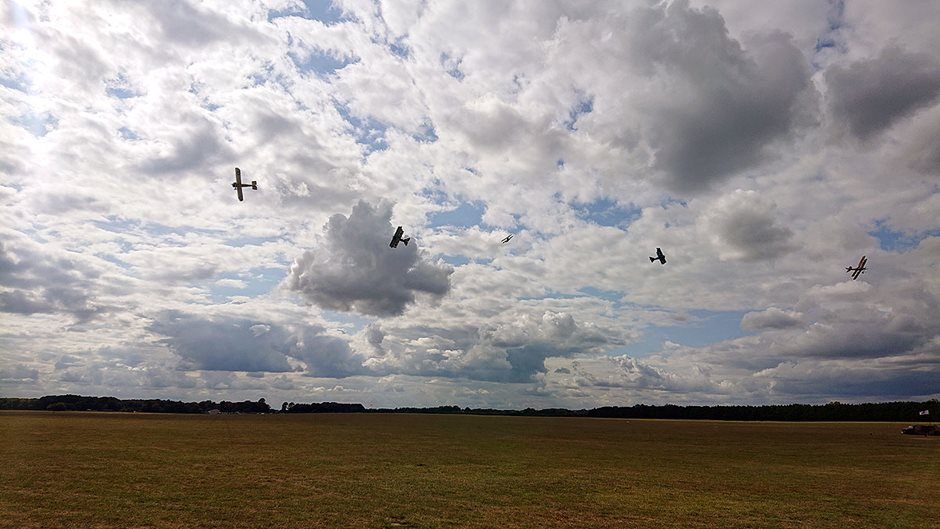 Photo 18 from the West London Aero Club - Members' Day gallery