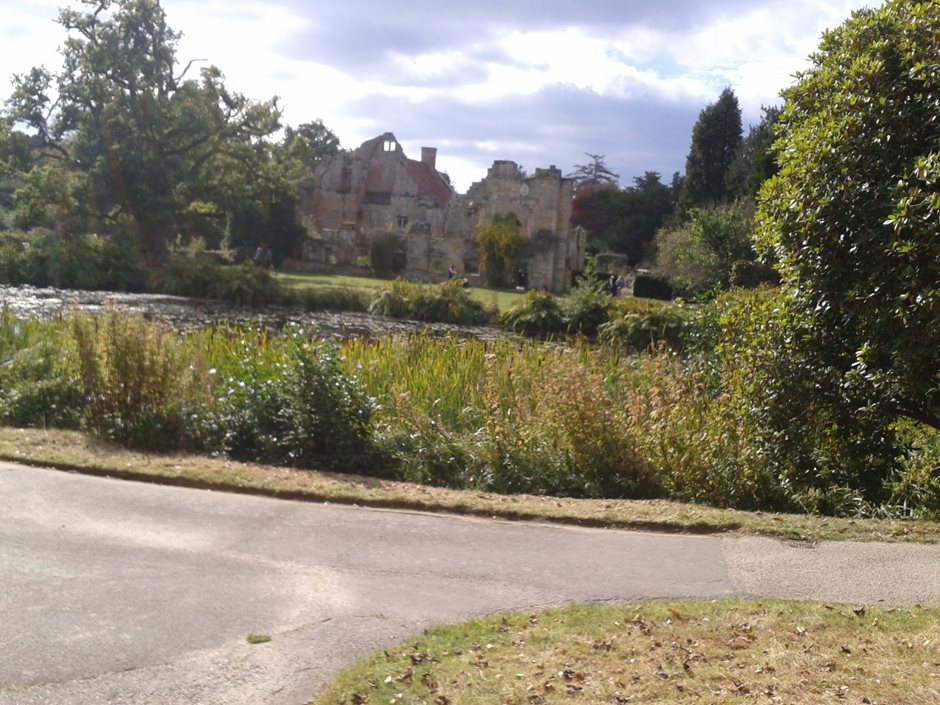 Photo 4 from the R29 2018-09-30 Breakfast at Bloomsburys Biddenden and Scotney Castle gallery