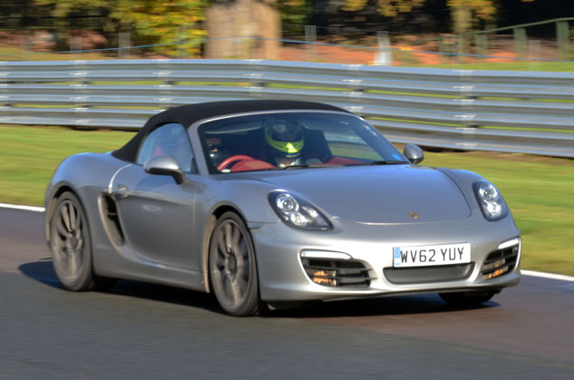 Photo 6 from the Trackday Oulton Nov 16 gallery
