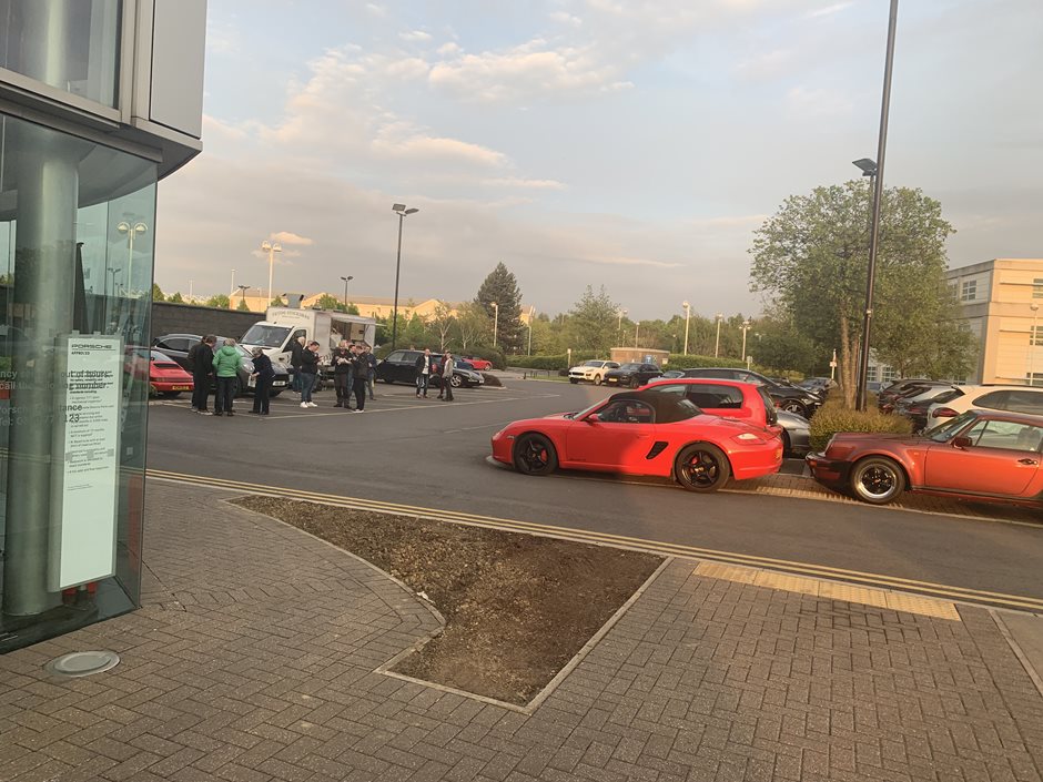 R7 @ Porsche Centre Leeds