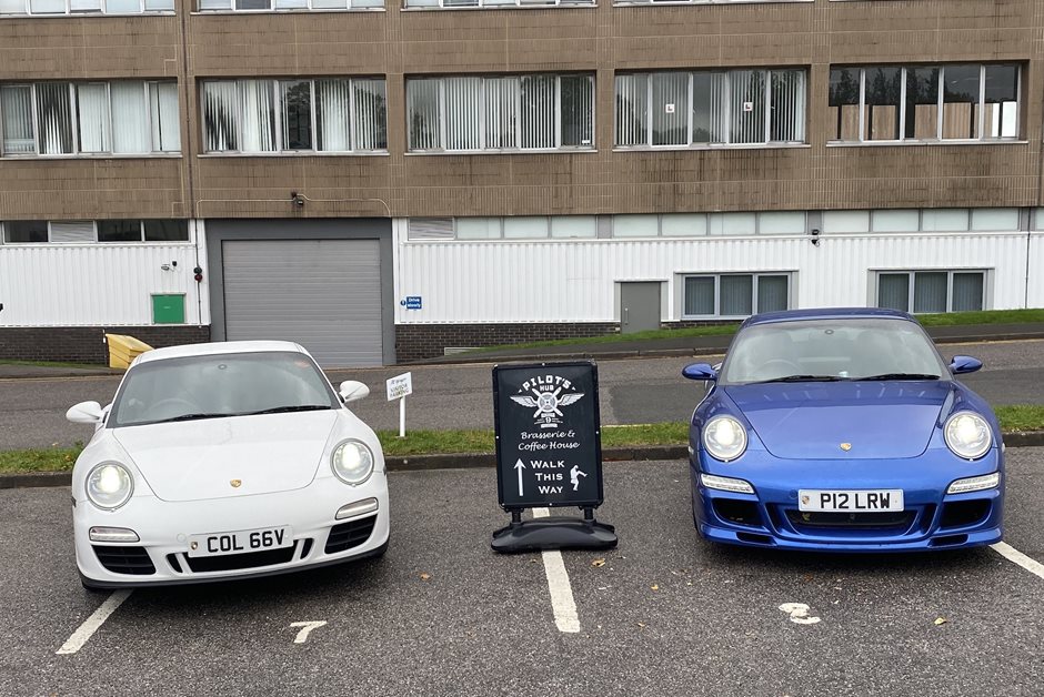 Photo 1 from the 2021 August 8th - R29 Meet Redhill Aerodrome gallery