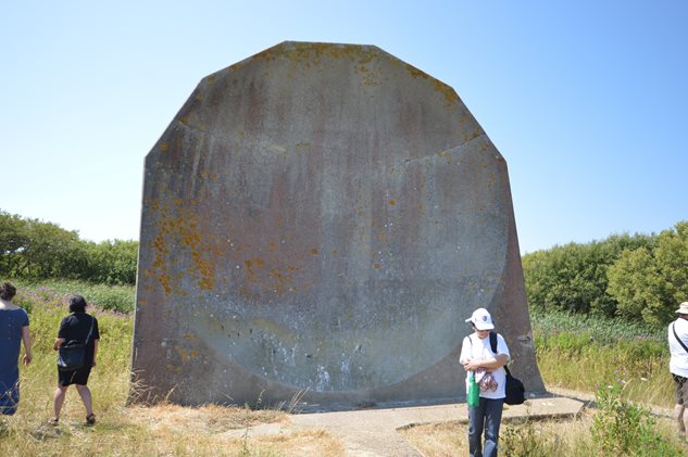 Photo 7 from the R29 2016-07-23 Dungeness Sound Mirrors (Lade Pits) gallery