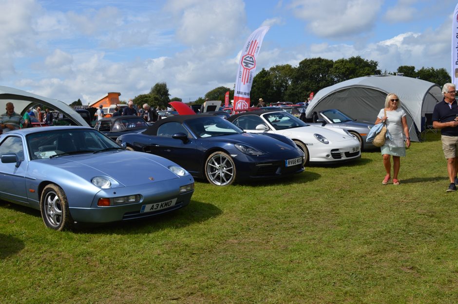 Photo 1 from the R29 2019-08-17 Capel Classic Car Show 2019 gallery