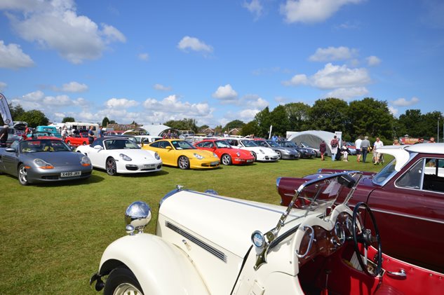 Photo 2 from the R29 2015-08-15 Capel Classic Car Show gallery