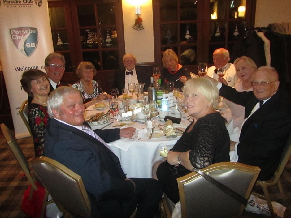 Photo 11 from the R29 20171208 Christmas Dinner gallery