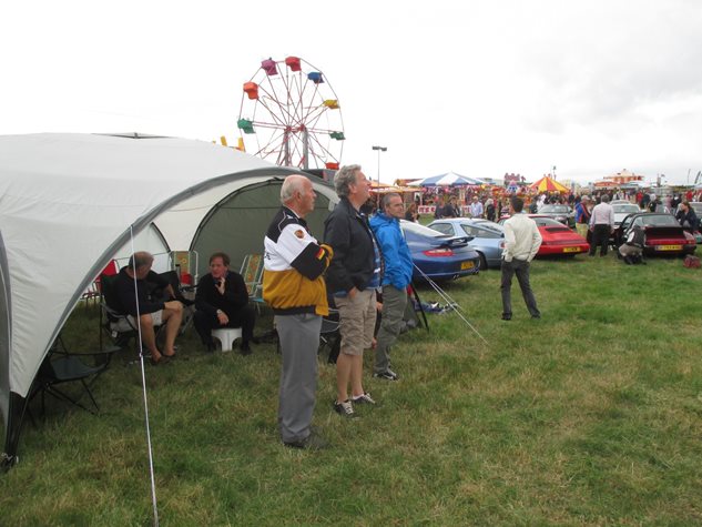 Photo 3 from the R29 2016-08-28 Dunsfold Wings & Wheels gallery