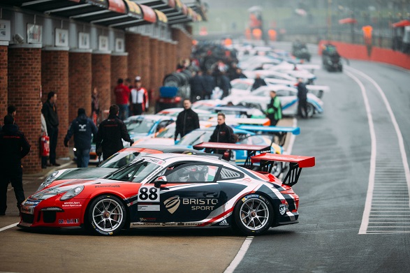 Double delight for Cammish as Porsche Carrera Cup GB 2015 season kicks off