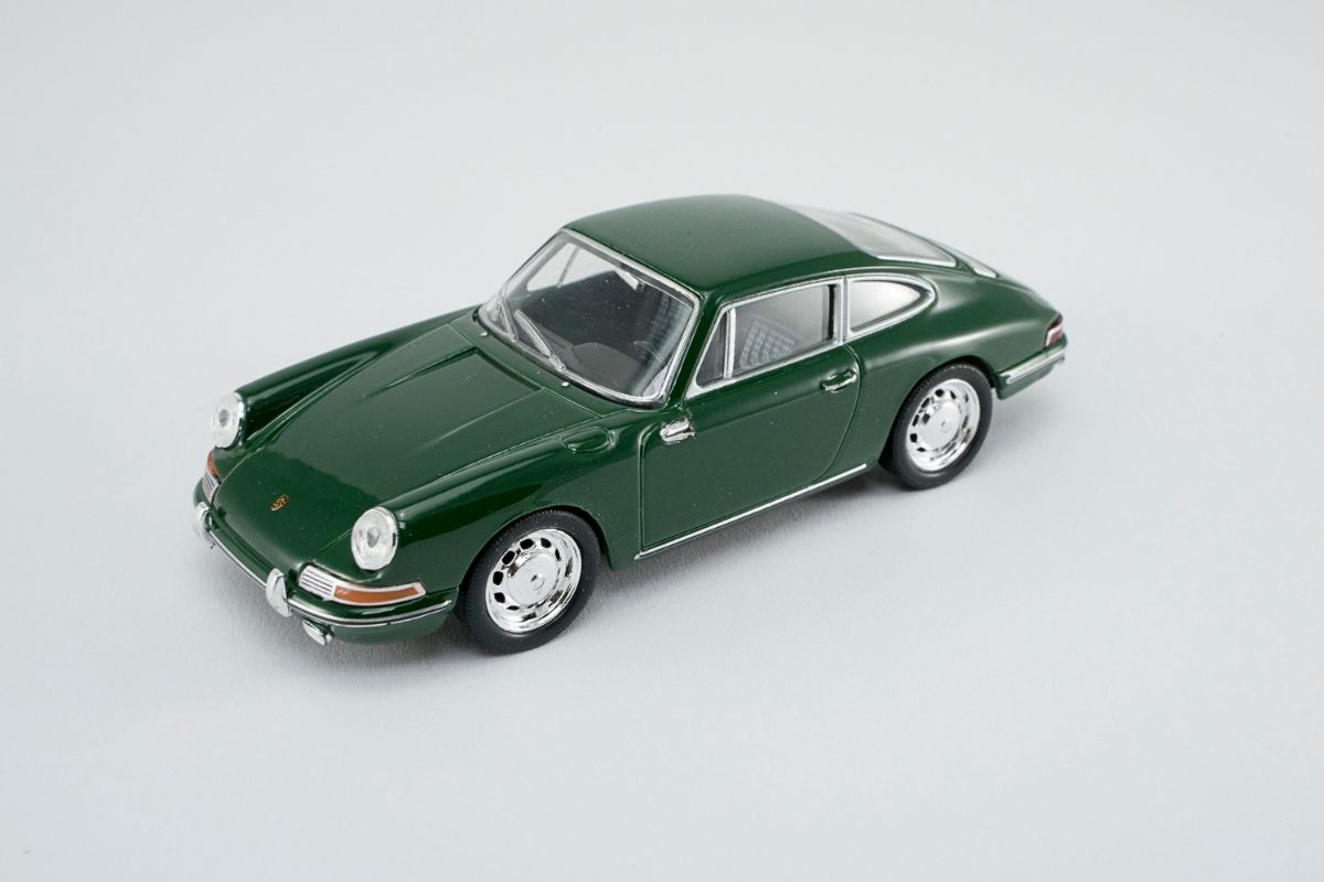 buy-porsche-advent-calendar-online-now-model-cars-porsche-club