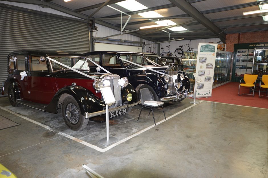 Photo 10 from the R29 2019-09-28 Spirited Drive to Marlborough and Avebury gallery