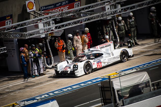 Photo 18 from the 24 Heures du Mans 2015 gallery