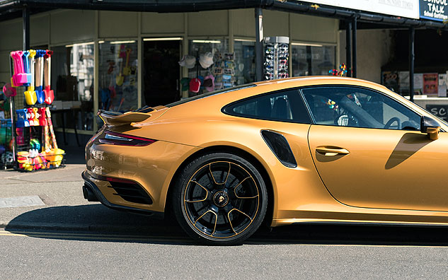 Photo 19 from the Pirelli Exclusive gallery