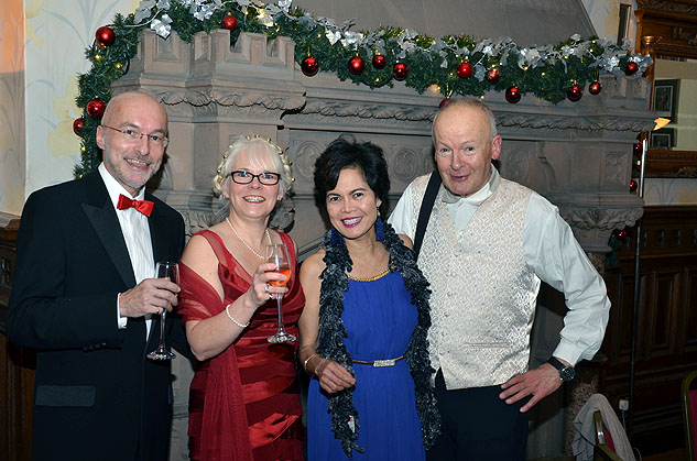 Photo 12 from the 991-997-Macan Christmas Party gallery