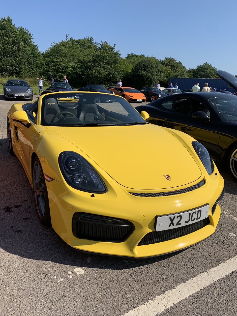 Photo 11 from the 2021 July 18th - R29 Meet at Fairoaks Airport gallery