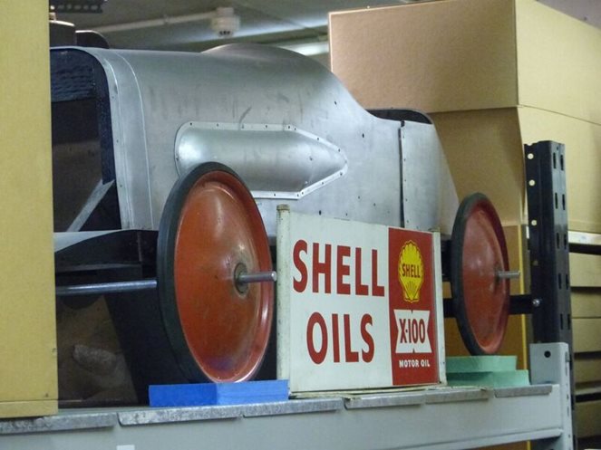 Photo 5 from the Beaulieu BTS gallery