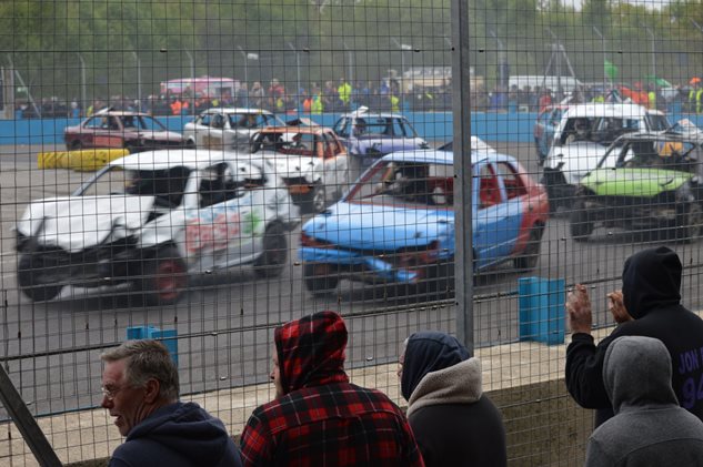 Photo 9 from the R29 2018-04-29 Stock Car Racing, Spedworth, Aldershot gallery