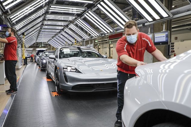 Porsche production to restart in Zuffenhausen and Leipzig 