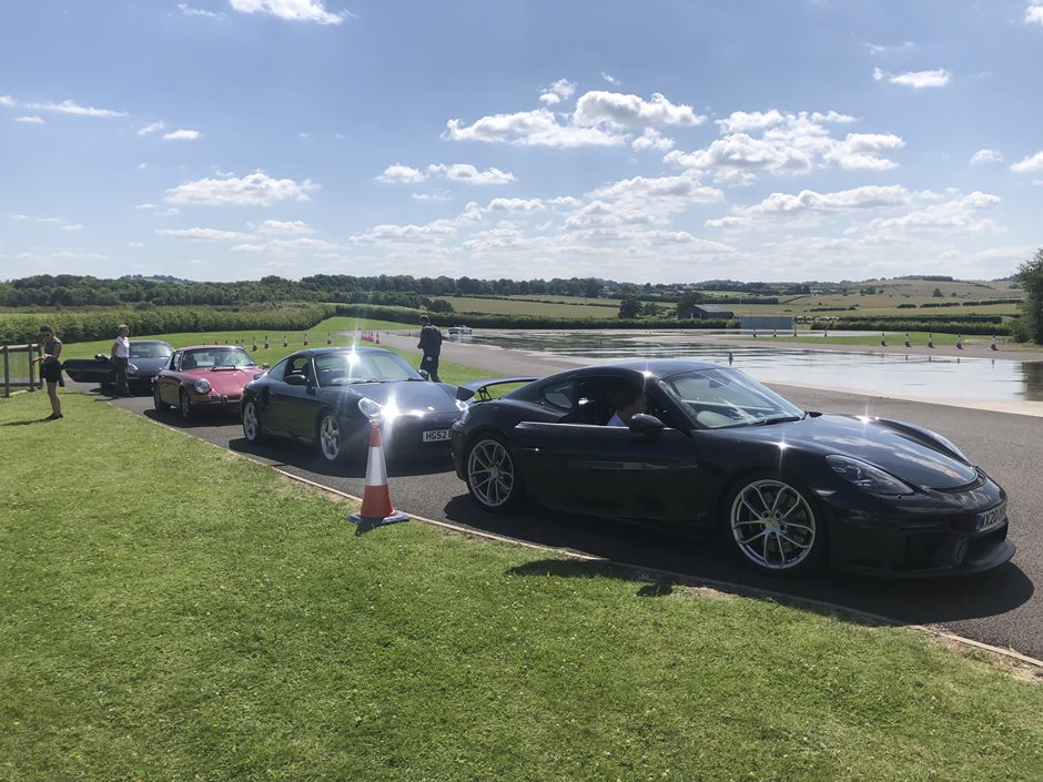 Photo 8 from the 2021 July 16th - R29 Thruxton Driving Day gallery
