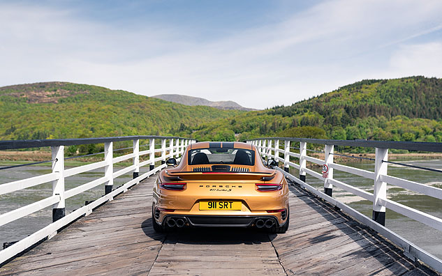 Photo 6 from the Pirelli Exclusive gallery