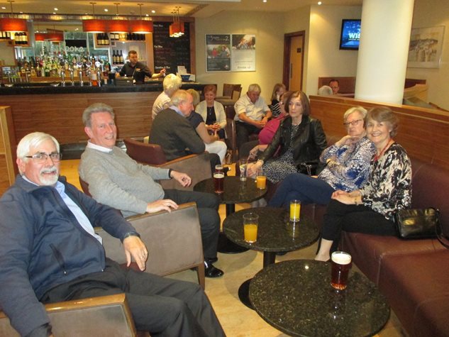 Hotel Bar