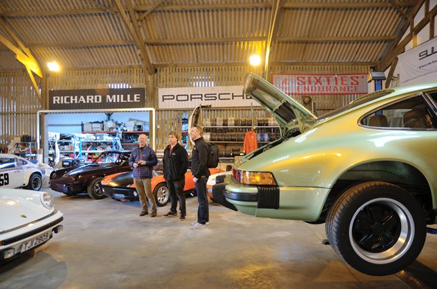 Photo 37 from the Historika April 2015 gallery
