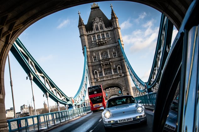 R20 Escape - London Landmarks XVI