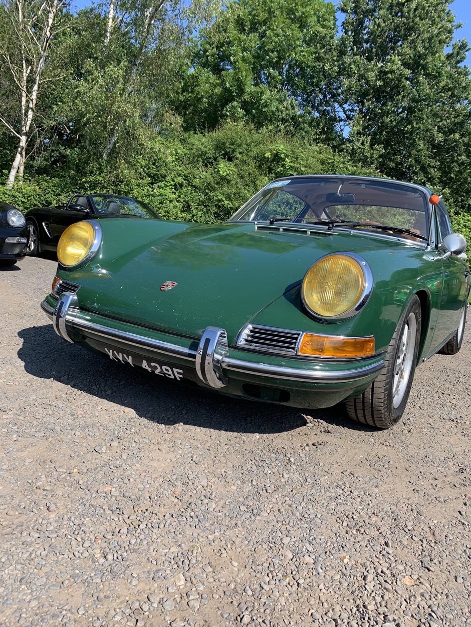 Photo 16 from the 2021 July 18th - R29 Meet at Fairoaks Airport gallery