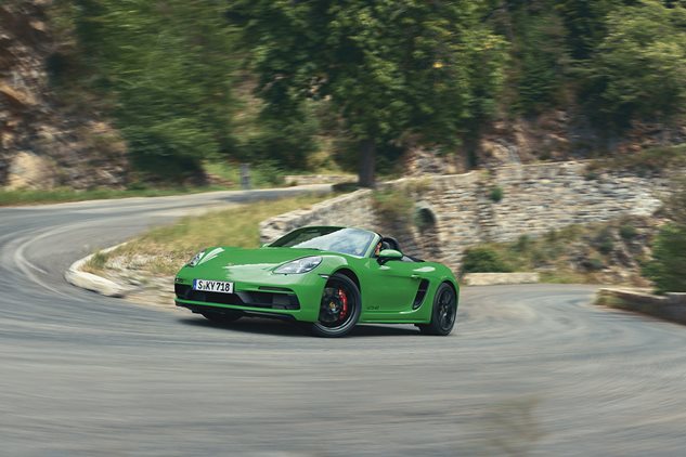 New 718 GTS 4.0 reverts to six cylinders