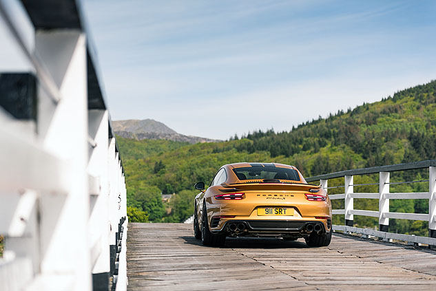 Photo 8 from the Pirelli Exclusive gallery