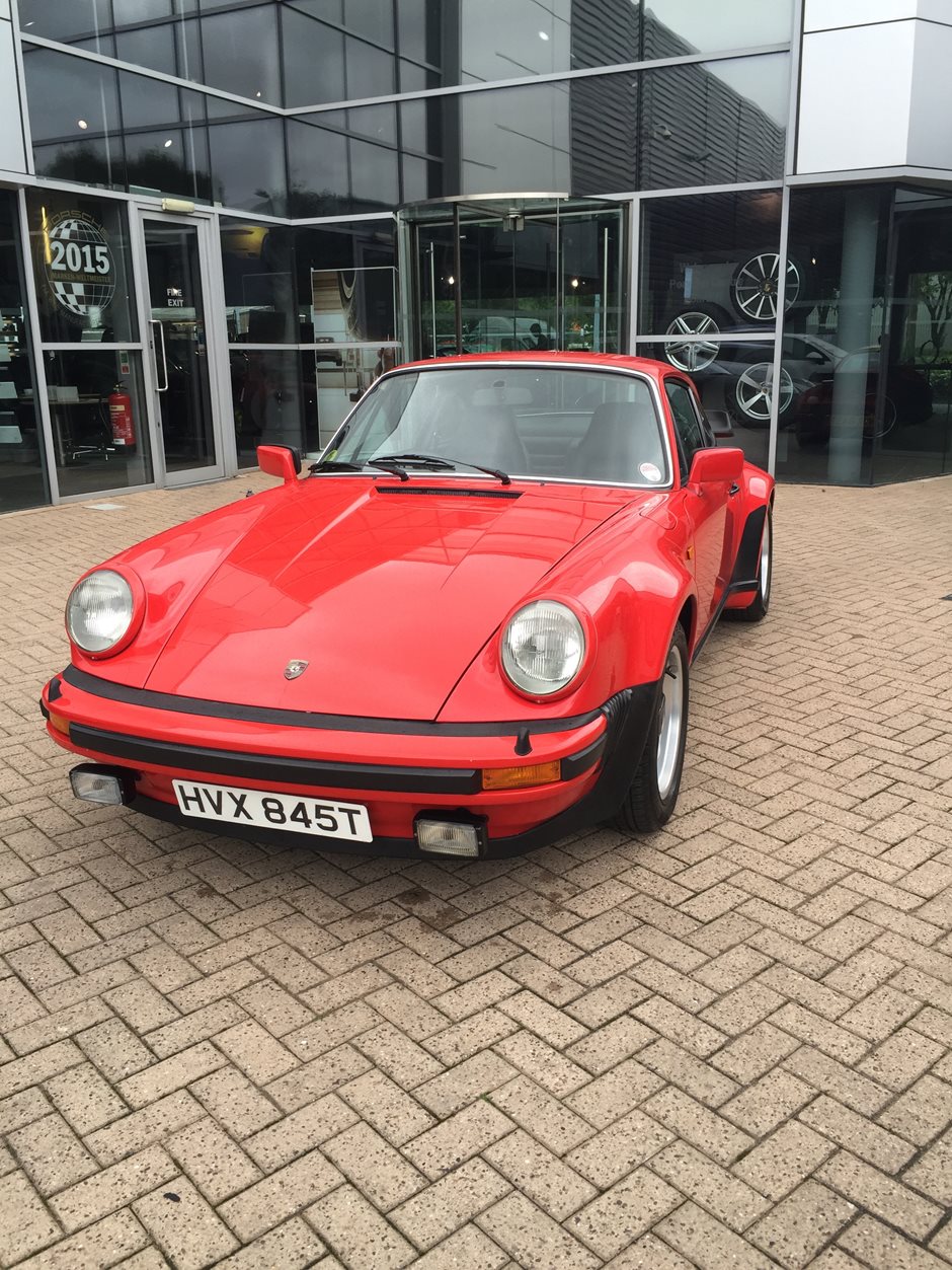 Photo 11 from the Cardiff Porsche Centre R14 Sports Car Clinic gallery