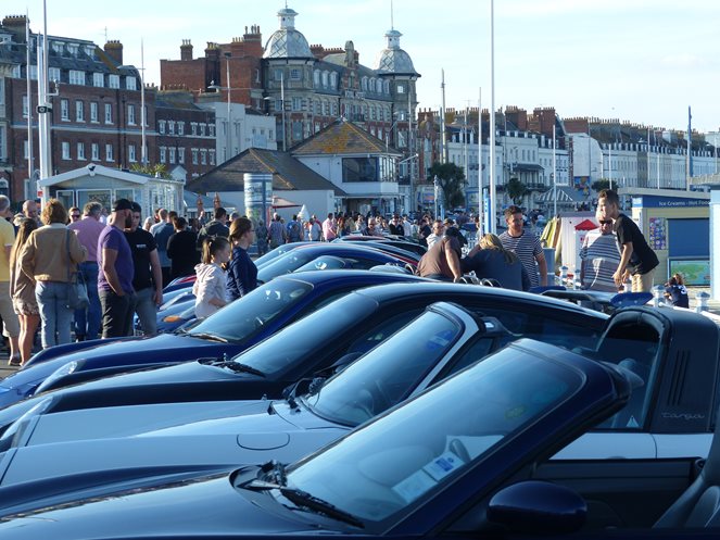 Photo 9 from the Weymouth Porsche on the Prom 2017 gallery