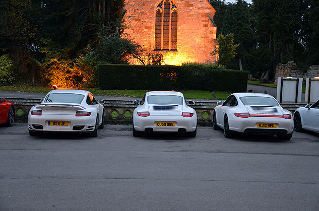 Photo 7 from the 997-991-Macan Christmas Party gallery