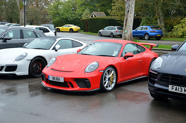Photo 57 from the 991-997-Macan Christmas Party 2017 gallery