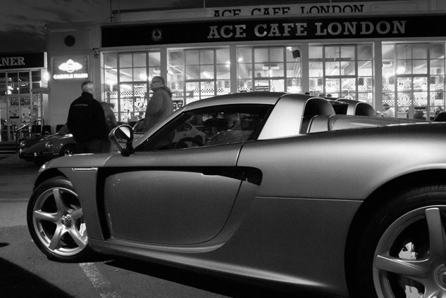 Photo 3 from the Carrera GT Photos gallery