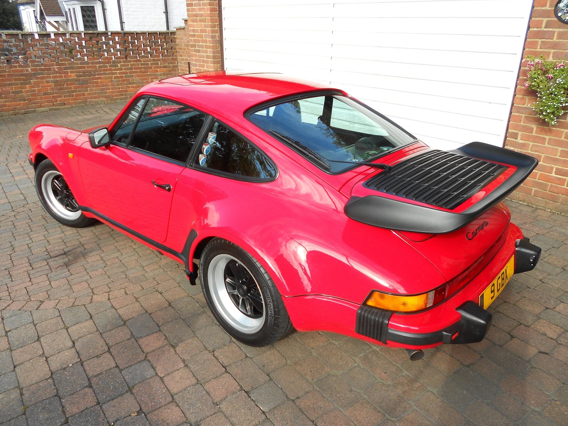 Porsche Post Apr 2020