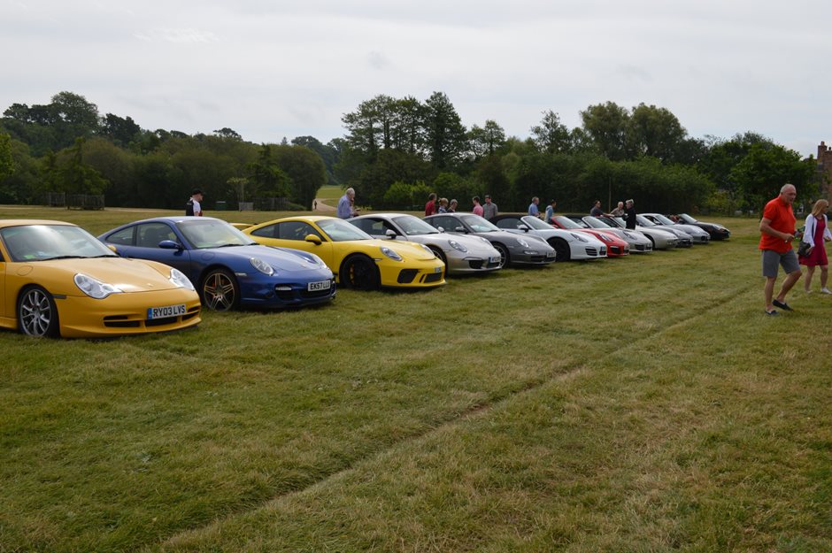 Photo 1 from the 2019-06-02 Simply Porsche, Beaulieu gallery