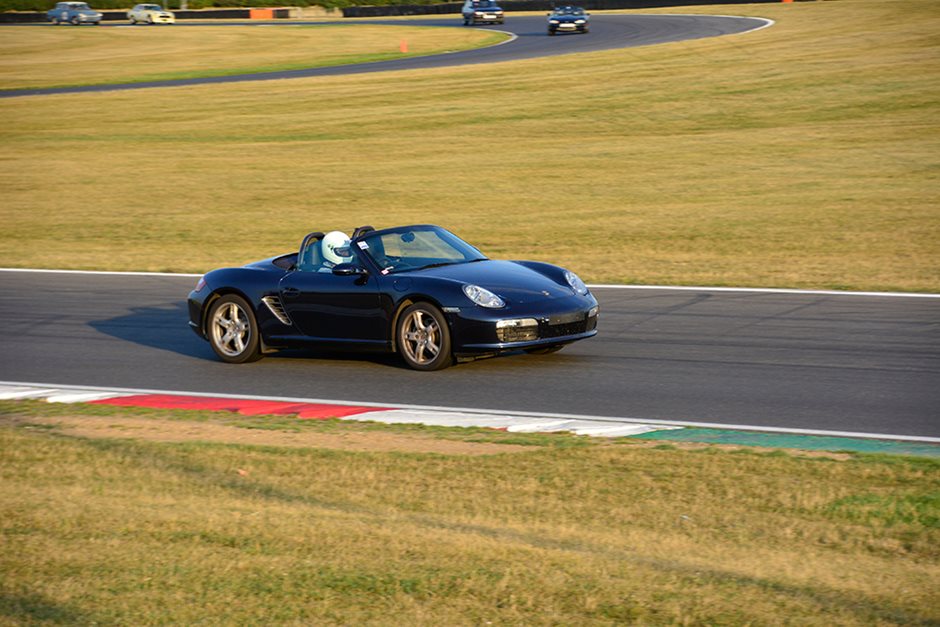 Photo 9 from the 2019 Snetterton track evening gallery