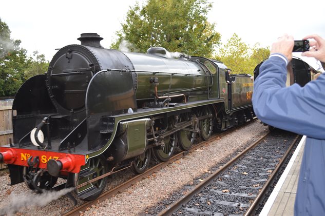 Photo 10 from the R29 2015-10-17 Sheffield Park and Bluebell Railway gallery
