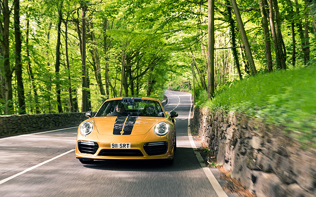 Photo 10 from the Pirelli Exclusive gallery