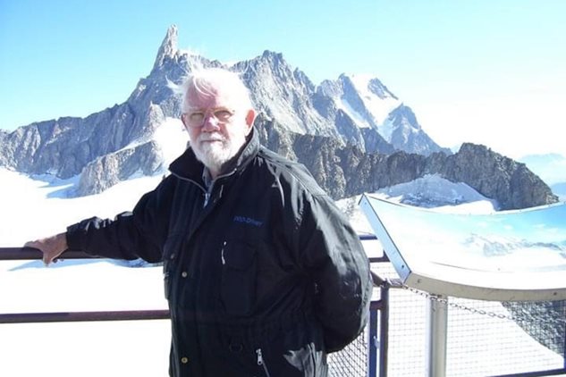 Eoin Sloan (Cdr RN ret.)