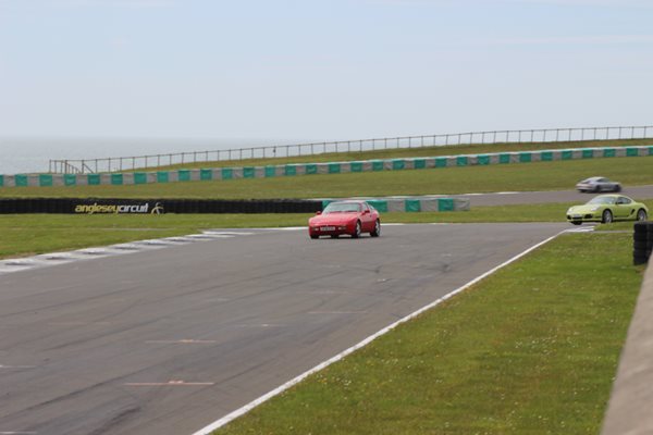 Photo 6 from the Anglesey Track Day gallery