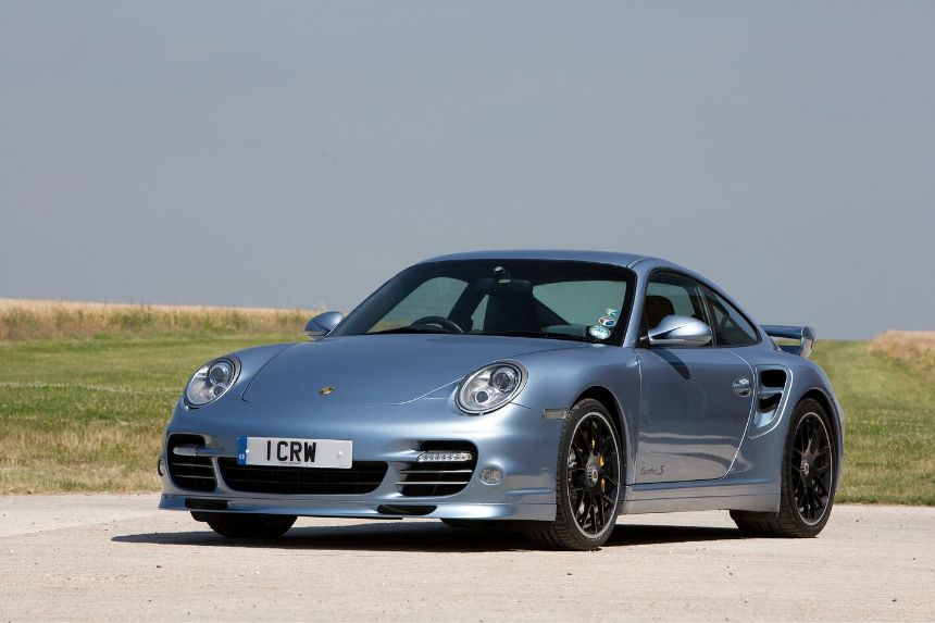 https://www.porscheclubgb.com/getmedia/c95c3e02-b084-4a57-acc8-ab7c7c3e8c36/Porsche_997_Buying_Guide_002.jpg