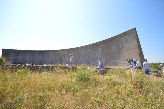 Photo 9 from the R29 2016-07-23 Dungeness Sound Mirrors (Lade Pits) gallery