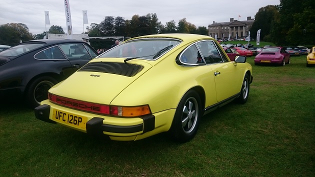 Rear view of Howards Light Yellow 911