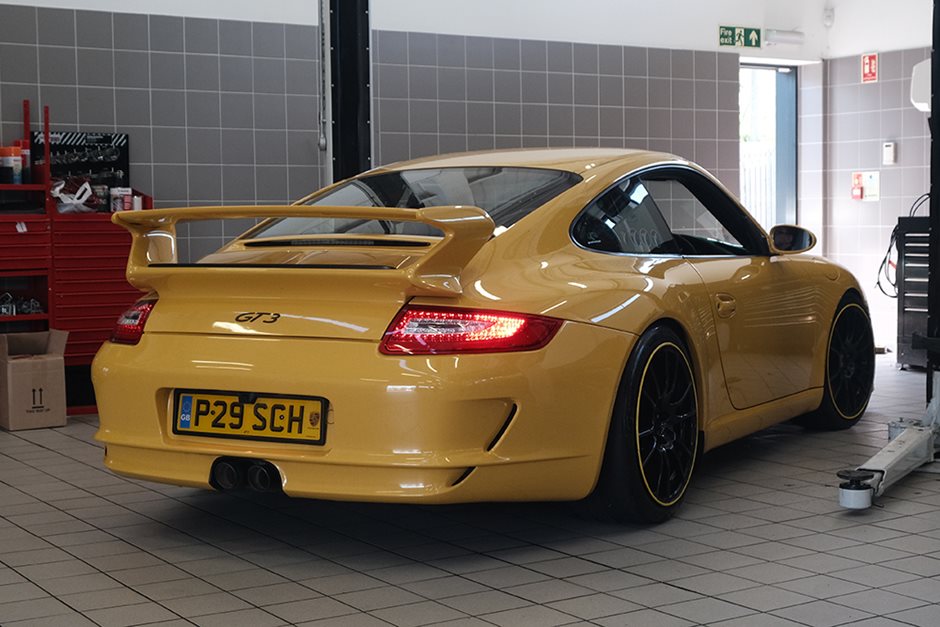 Photo 6 from the Porsche Centre Colchester Service Clinic gallery
