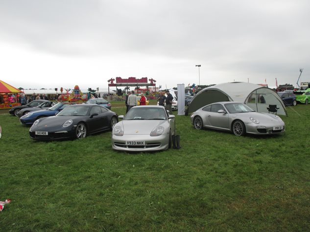 Photo 1 from the R29 2015-08-30 Dunsfold gallery