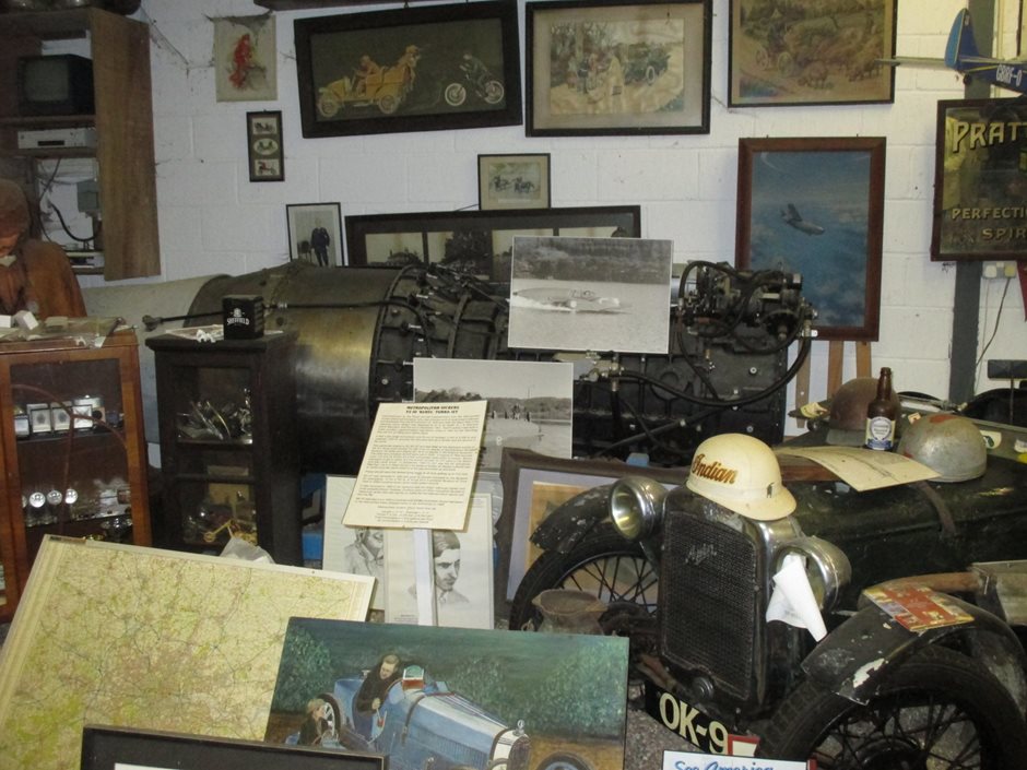 Photo 6 from the R29 2019-10-26 Filching Manor Motor Museum gallery
