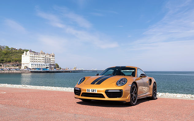 Photo 16 from the Pirelli Exclusive gallery