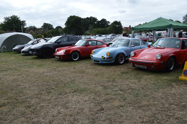 Photo 1 from the R29 2018-08-18 Capel Car and Bike show gallery
