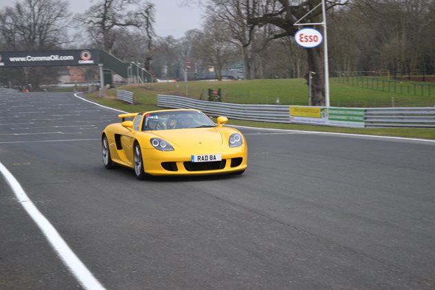 Photo 9 from the R1 at Oulton 2015 gallery