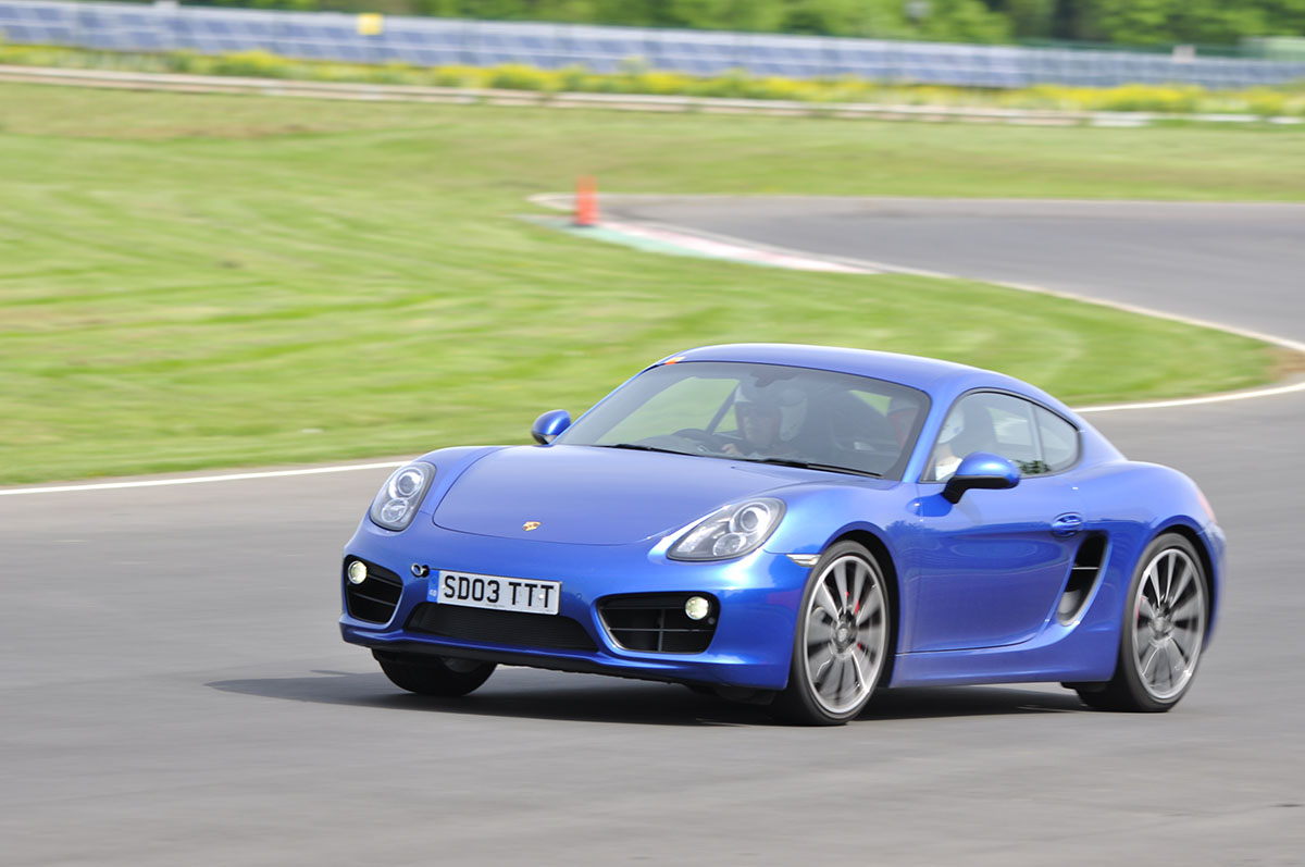 Buy Porsche 924 GTP 1:18 online now | Model Cars | Porsche Club Great